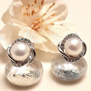 E11 NEW 925 Cultured Pearl CZ. Post Earrings